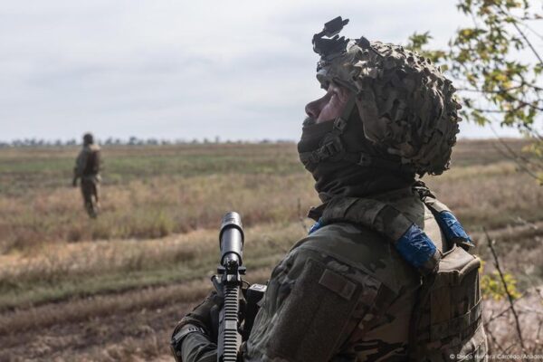 Trump trusts Zelenskyy, Kyiv envoy says – DW – 09/24/2025