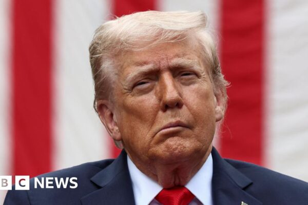 Trump 'ready' to sanction Russia if Nato nations stop buying its oil