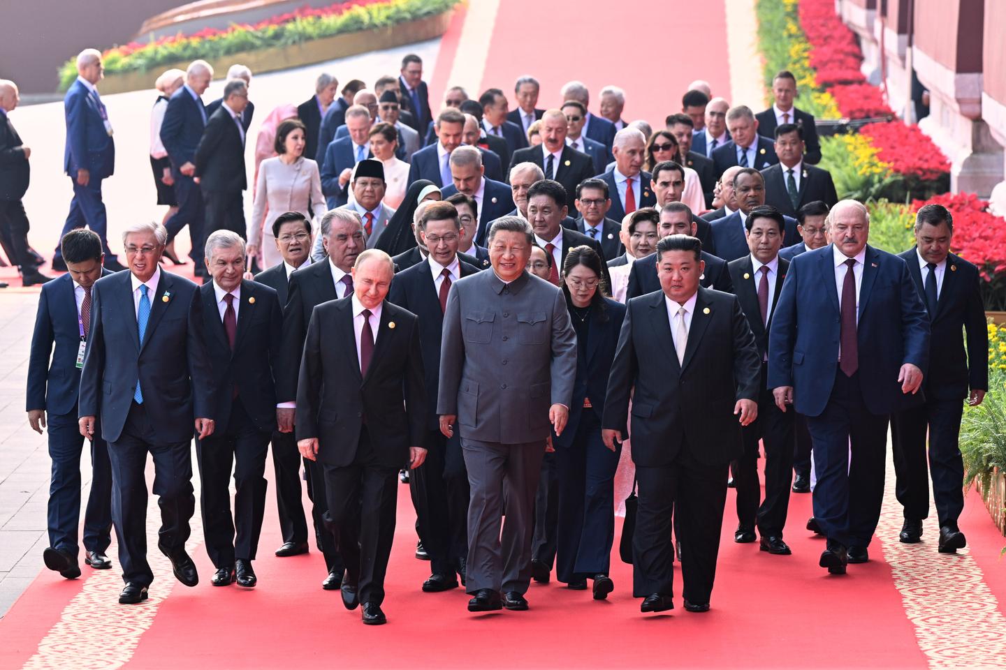 Xi Jinping at the center of his world
