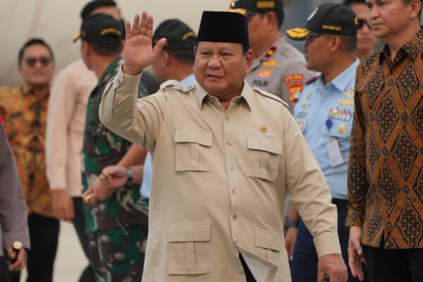 Indonesia’s president to go ahead with China trip despite protests | Protests News