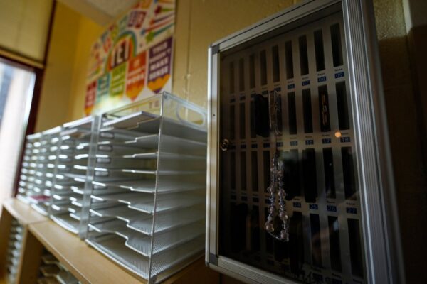 New Jersey cell phone ban? Commission recommends school limits
