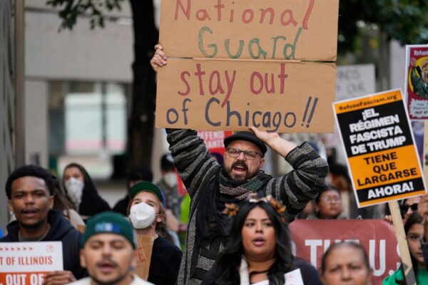 Trump threatens ‘war’ on Chicago as thousands protest federal crackdown | Donald Trump News
