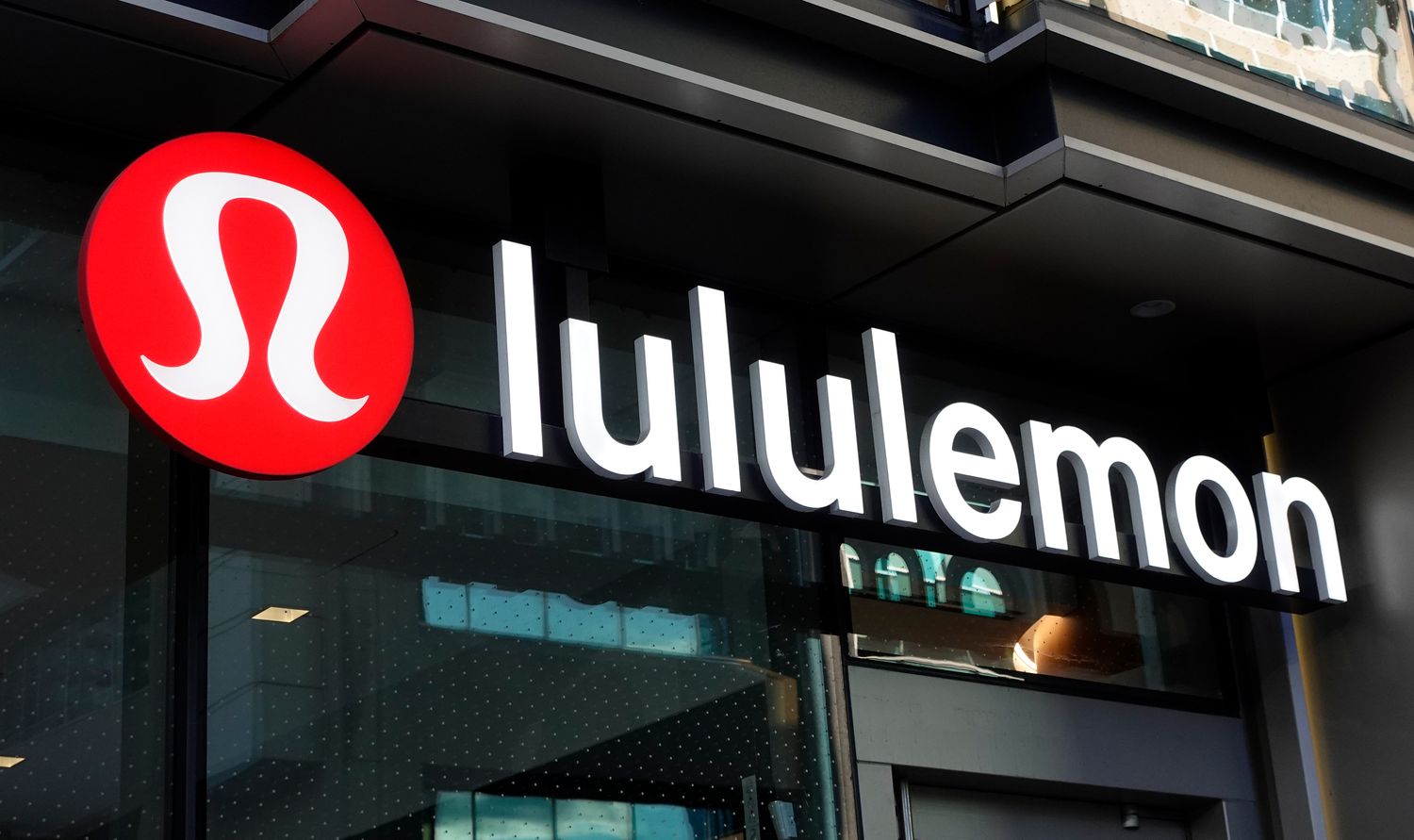 Lululemon Stock Plunges; Broadcom Charges Higher