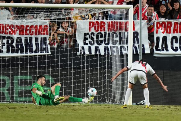 Spain star reacts to Barcelona standout being left out of La Roja squad