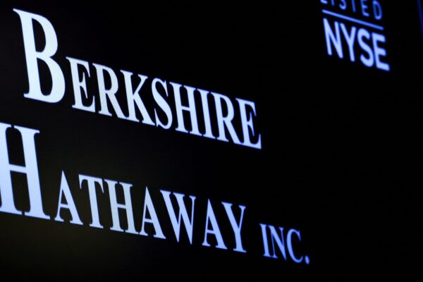 Harvard grad who claimed to predict Buffett's investments indicted for Ponzi fraud