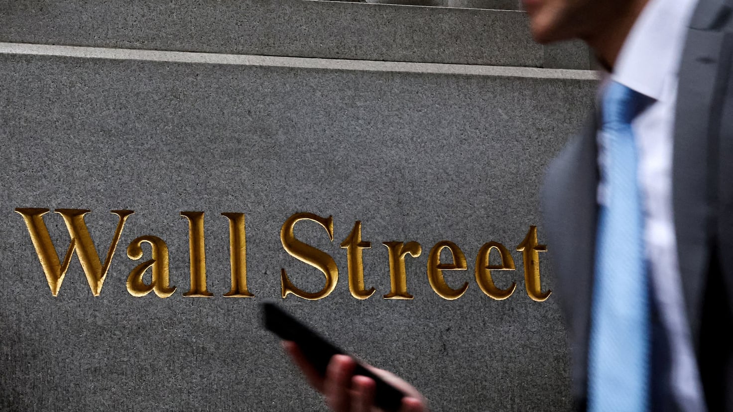 U.S. economy red flag: This economist warns of possible stock market meltdown