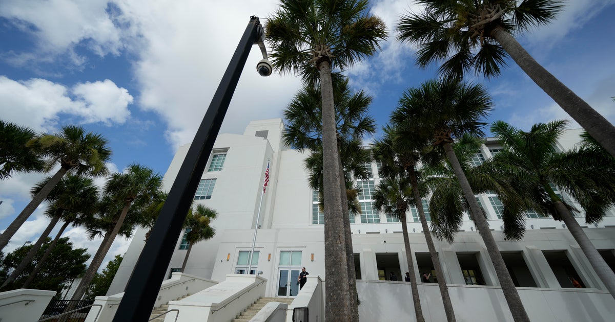 Trial begins for Ryan Routh, man accused of Trump assassination attempt at golf course