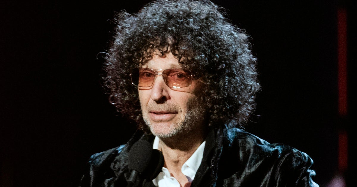 After contract stunt, Stern still in talks with SiriusXM over new deal