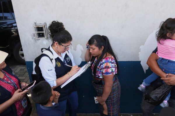 Judge blocks deportation of Guatemalan children, saying justification "crumbled like a house of cards"