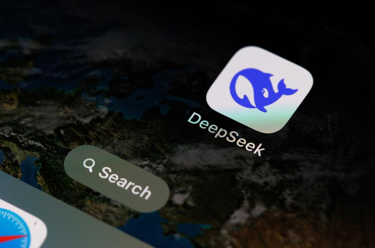 China’s DeepSeek Preps AI Agent for End-2025 to Rival OpenAI