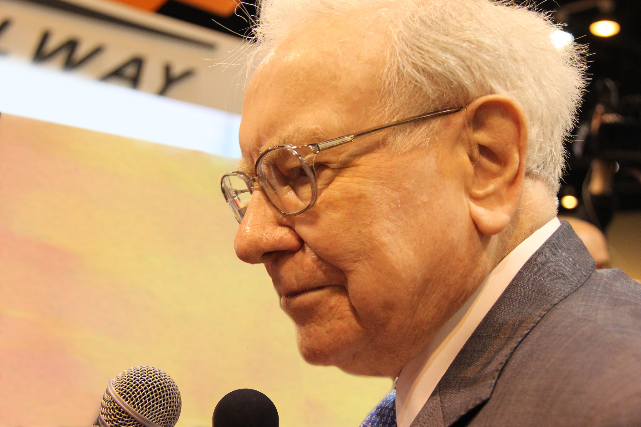The Stock Market Just Did Something It's Never Done Before. Here's Warren Buffett's Dire Warning.
