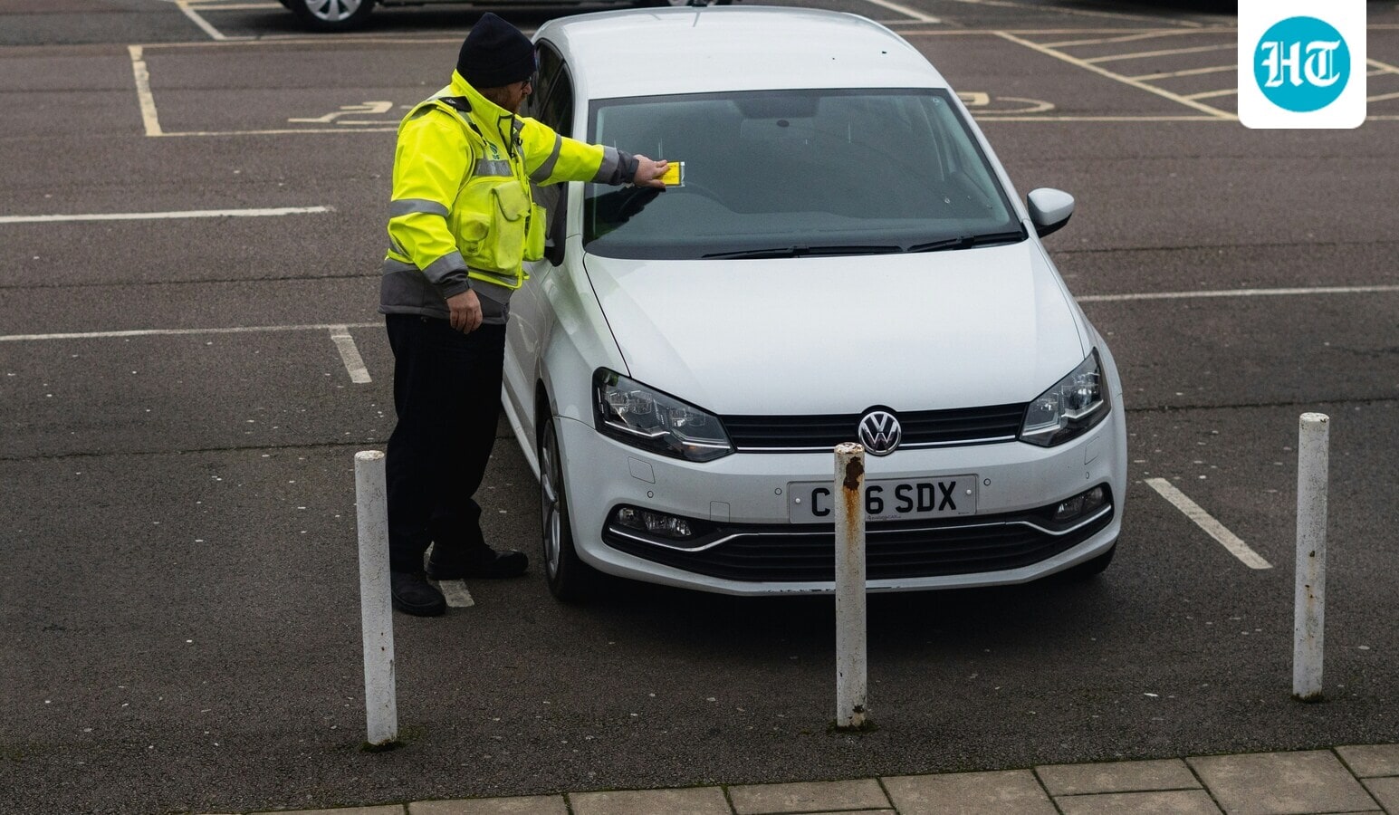 22-year-old founder of app to avoid parking tickets hailed a hero despite its 4-hour existence