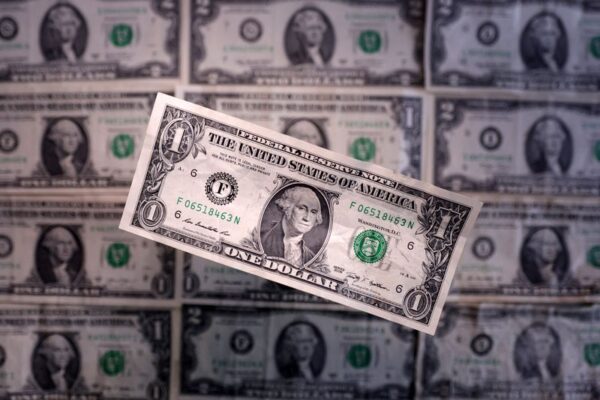 Dollar under pressure as traders return after Labor Day break Dollar under pressure as traders return after Labor Day break