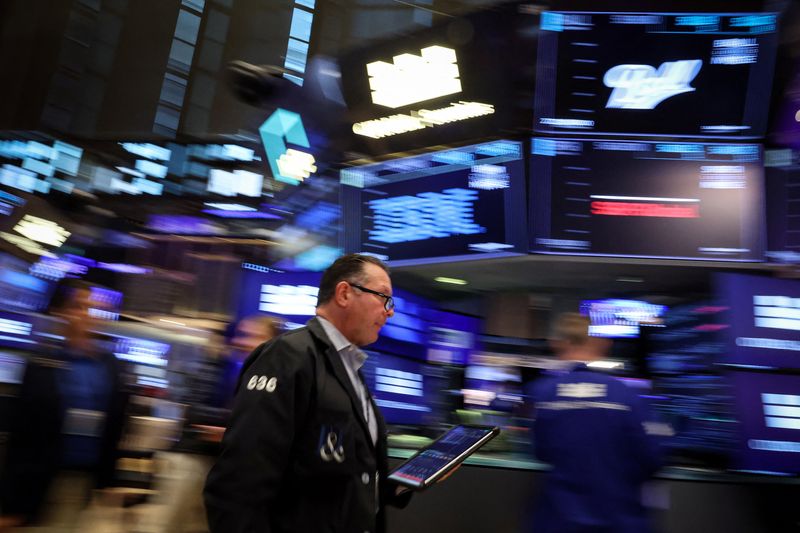 US equity funds record biggest weekly outflow in five weeks