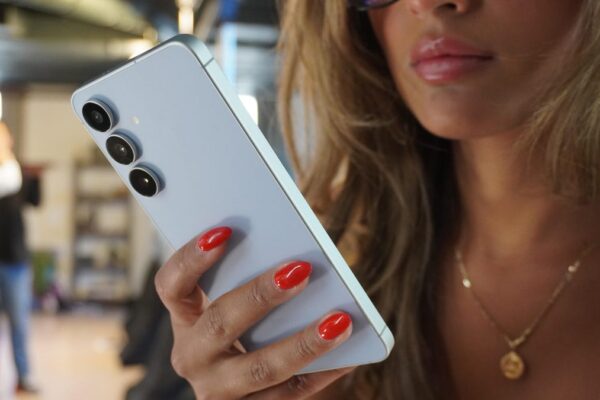 5 bloatware apps you should uninstall from your Samsung phone ASAP (without regrets)