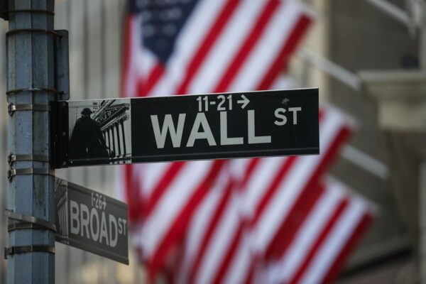 Wall Street Pros Race to Lift S&P 500 Targets After Record Rally