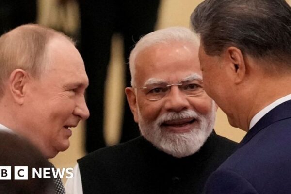 BBC analyses the warmth and hand-holding at Xi, Modi and Putin's summit