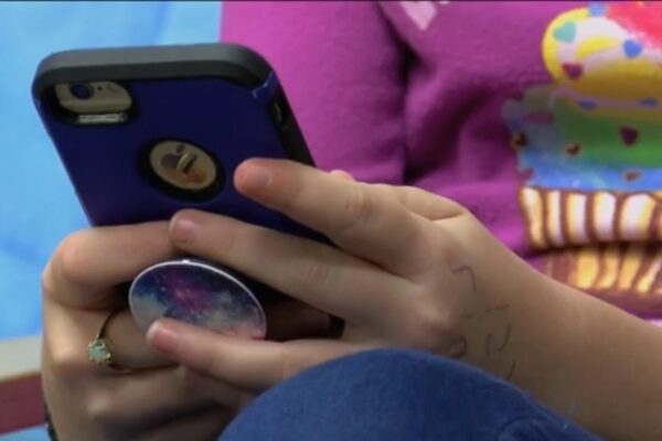 What’s the right age to give a child a cell phone? Experts, parents weigh in