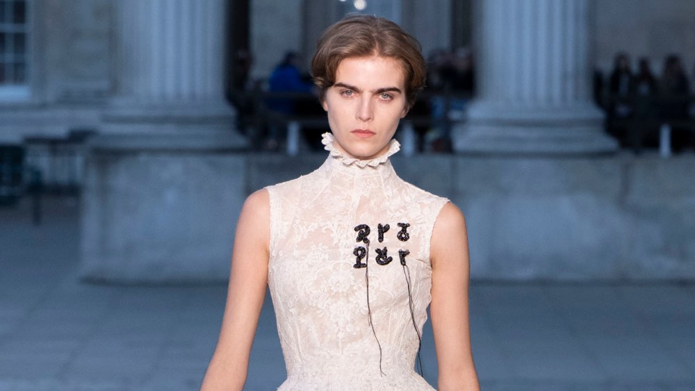Erdem Spring 2026 Ready to Wear Runway, Fashion Show & Collection Review