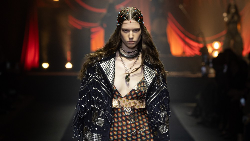 Etro Spring 2026 Ready to Wear Runway, Fashion Show & Collection Review