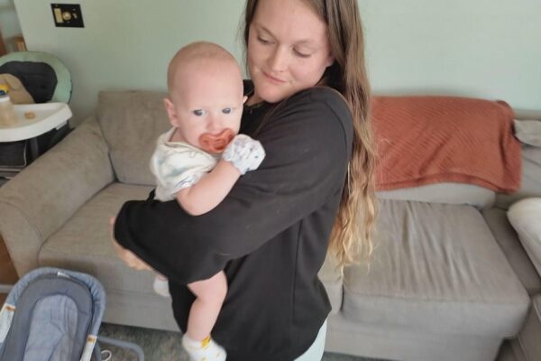 U.S. sees steepest decline of mothers of young children in the workforce in 40 years, study finds