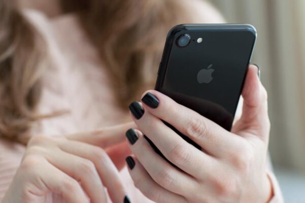 Thinking about switching cell phone providers? The latest rankings...