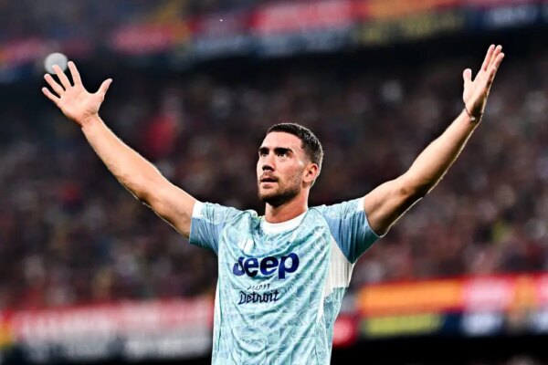 Bayern Munich gathering information on Juventus forward Dušan Vlahović