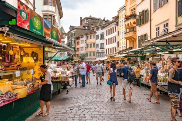 Italian tourist town imposes a tax on visiting dogs