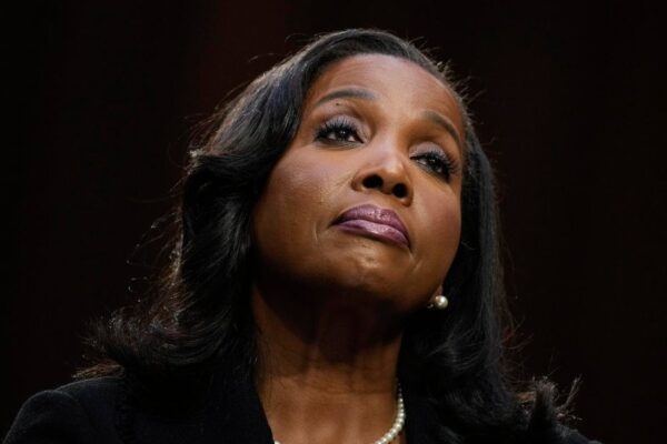 Trump asks Supreme Court to allow him to fire Lisa Cook from Fed Board of Governors