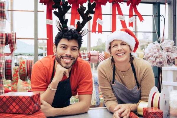 Seasonal hiring could fall to lowest level since 2009, new analysis finds