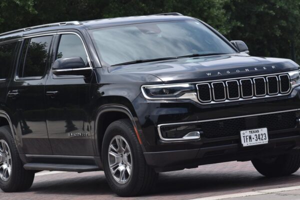 Chrysler recalls almost 164,000 Jeep vehicles over door trim issue Chrysler recalls almost 164,000 Jeep vehicles over door trim issue