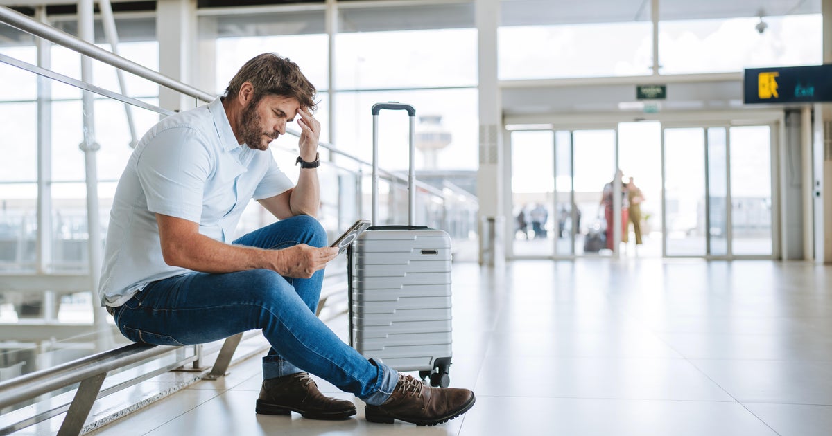 Feds scrap proposal to offer cash to airline passengers for flight disruptions