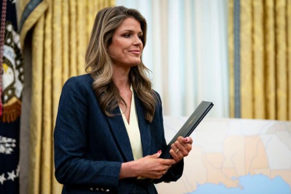 Lindsey Halligan, Trump's former defense lawyer, sworn in as interim U.S. attorney in key Virginia office