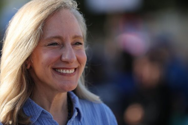 Abigail Spanberger gets show of support from 2 former GOP lawmakers in bid to be Virginia governor