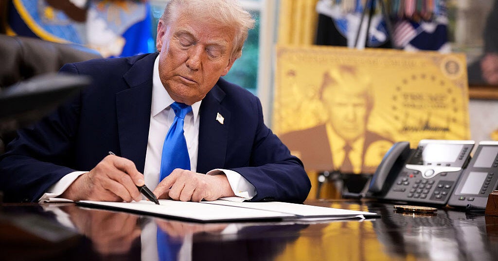 Trump expected to sign deal to keep TikTok operating in the U.S.