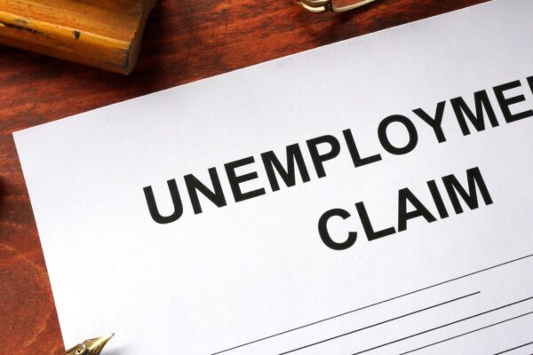 Jobless claims reach highest level since 2021, a sign layoffs are rising