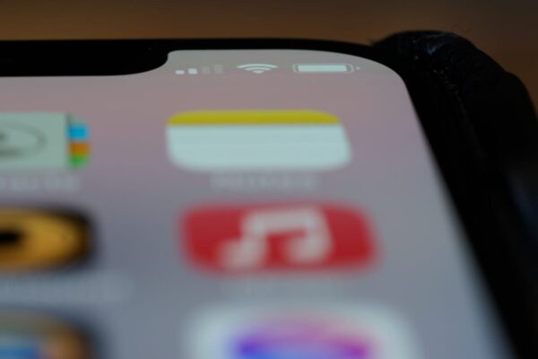 Fix Unable to Remove Apps on iPhone or iPad with iOS 26