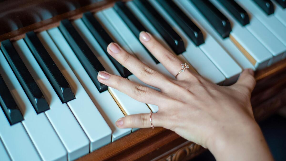 Learn the piano from home with the help of this heavily discounted AI app
