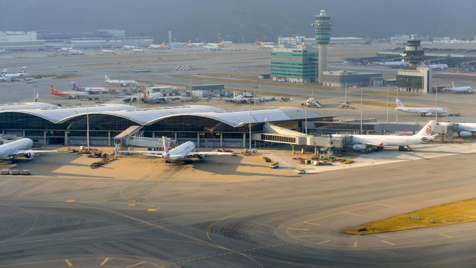 Hong Kong Airport Prepares to Halt Flight Operations for Typhoon Ragasa