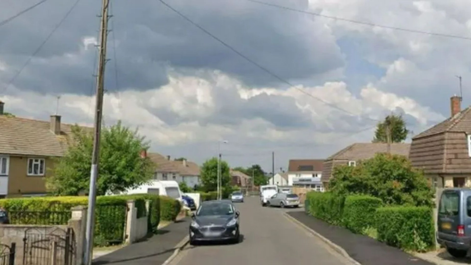 Girl, 9, shot THREE TIMES in ‘racially aggravated’ attack in broad daylight as cops launch urgent manhunt – The Sun