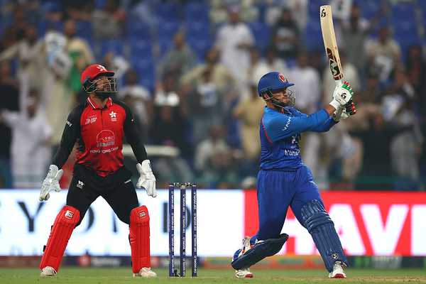 'When I get bowling, I feel I am a proper bowler; when I bat, I am a proper batter'