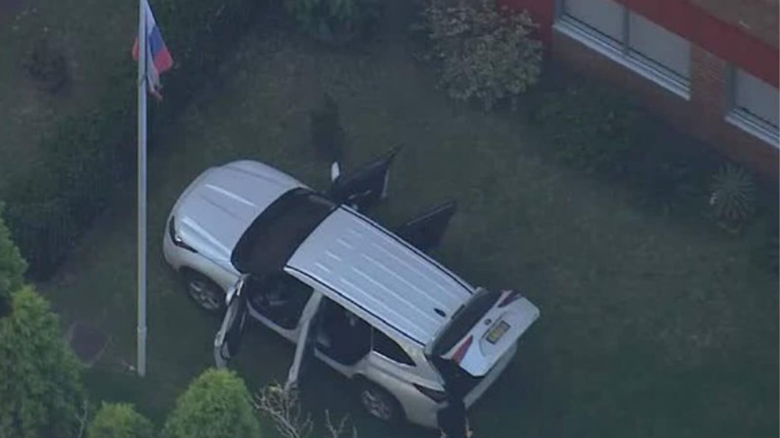 Car crashes inside Russian consulate in Australia's Sydney | Video | World News
