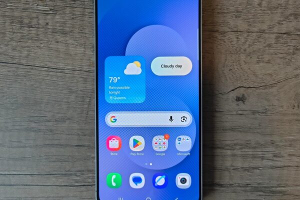 I Tested the Galaxy S25 FE, and Its Software Is What Stands Out, Not the Lower Price