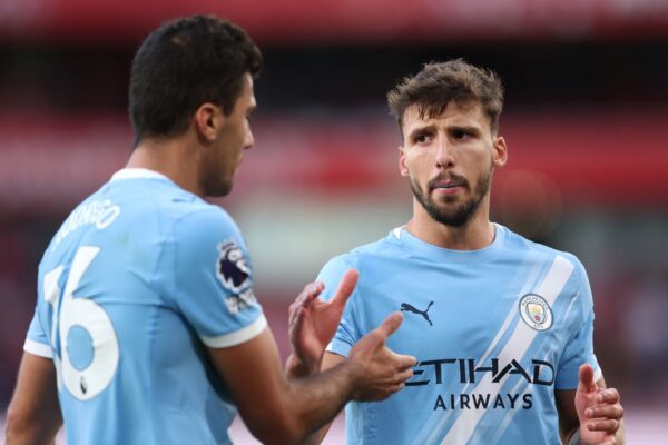 Gary Neville praises 'different' Man City as Pep Guardiola admits defensive approach made him 'suffer' at Arsenal | Football News