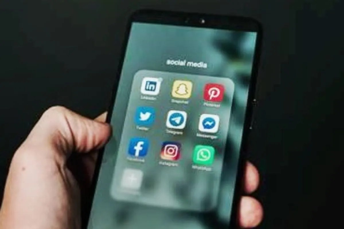 China Introduces New Social Media Guidelines to Curb Negative Content | Latest News