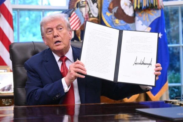Trump TikTok Deal Shows U.S. Tech War With China Is Faltering
