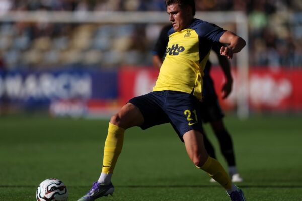 Official | Köln complete signing of Belgian winger Alessio Castro-Montes