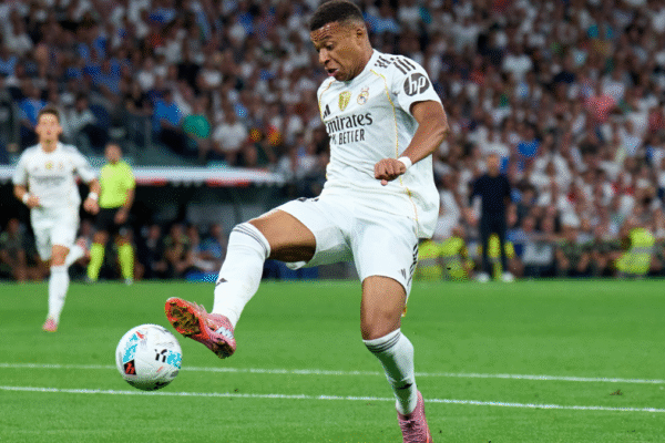 UEFA Champions League kicks off on Paramount+; quarterback injuries mount in NFL; Phillies clinch NL East