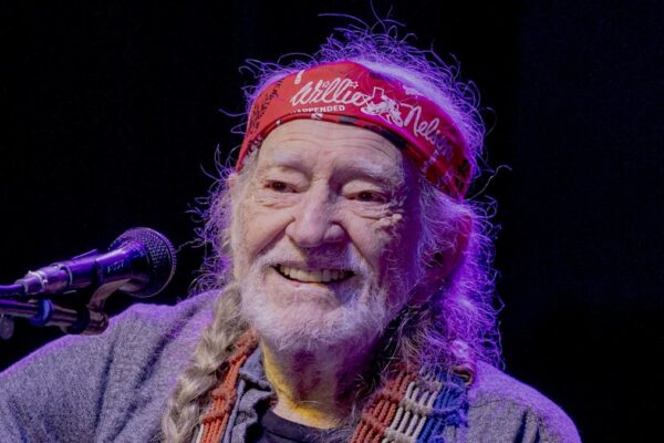 Willie Nelson, 93, has a brilliant response to the time he tried a 10-day juice cleanse