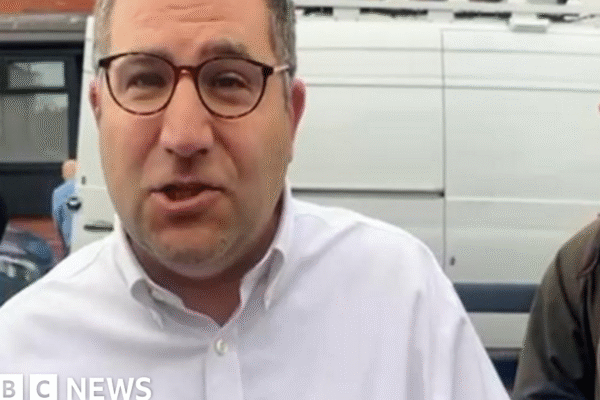 Manchester synagogue worshipper speaks after terror attack